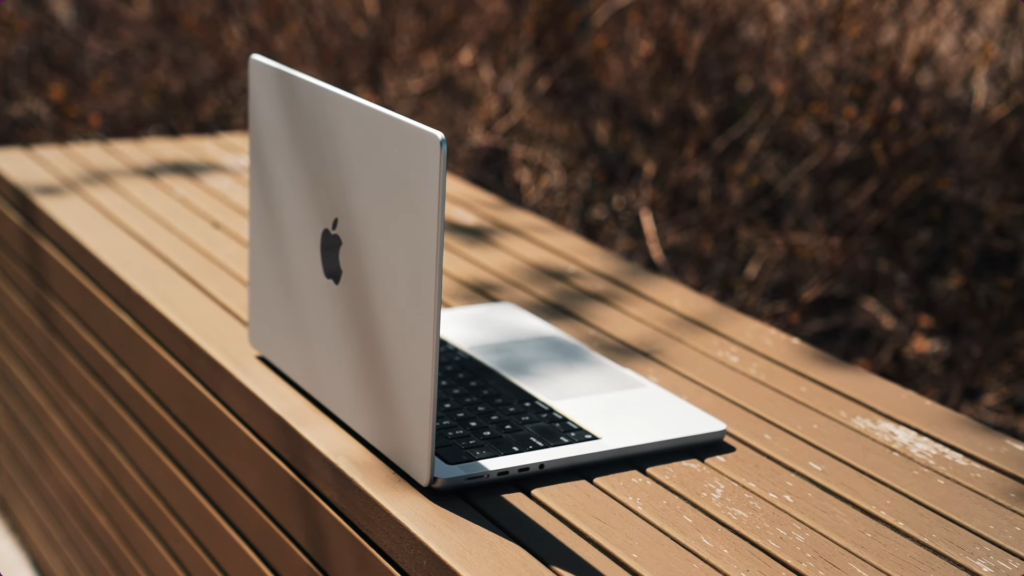 Apple MacBook Pro M4