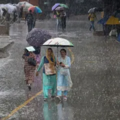 IMD ने दिल्ली और उत्तर भारत में ओलावृष्टि और बारिश का अलर्ट जारी किया